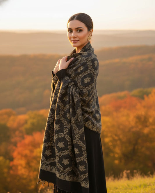 Lux Full Jaal Shawl-Black