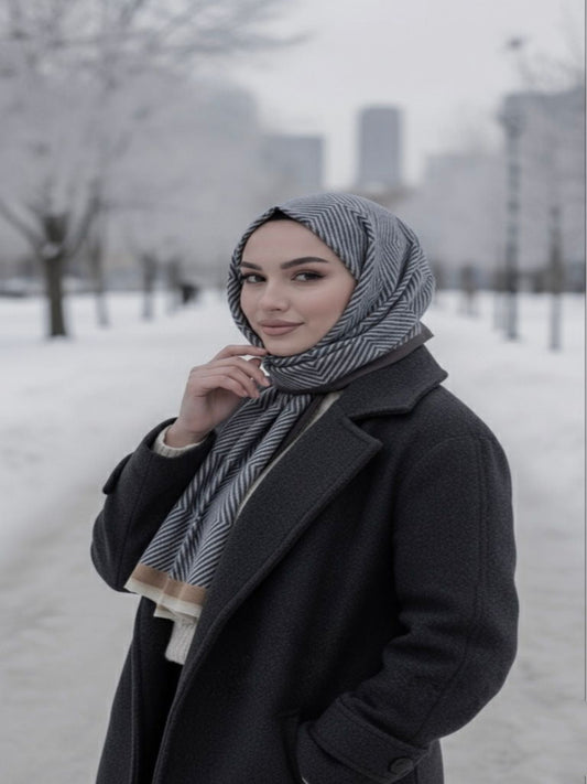 Mist Woolen Hijab Navy