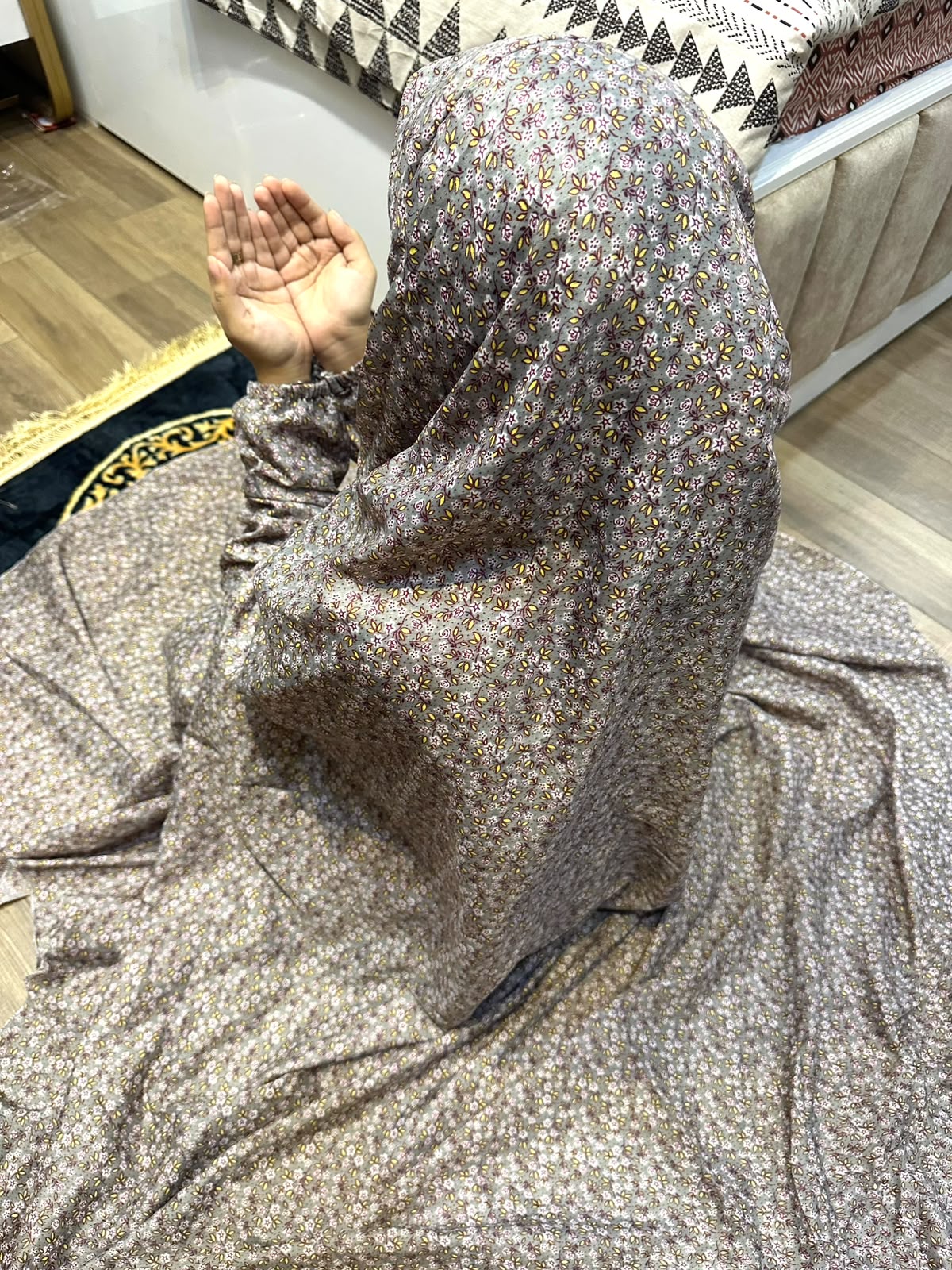 Namaz Chadar-Zuno Grey