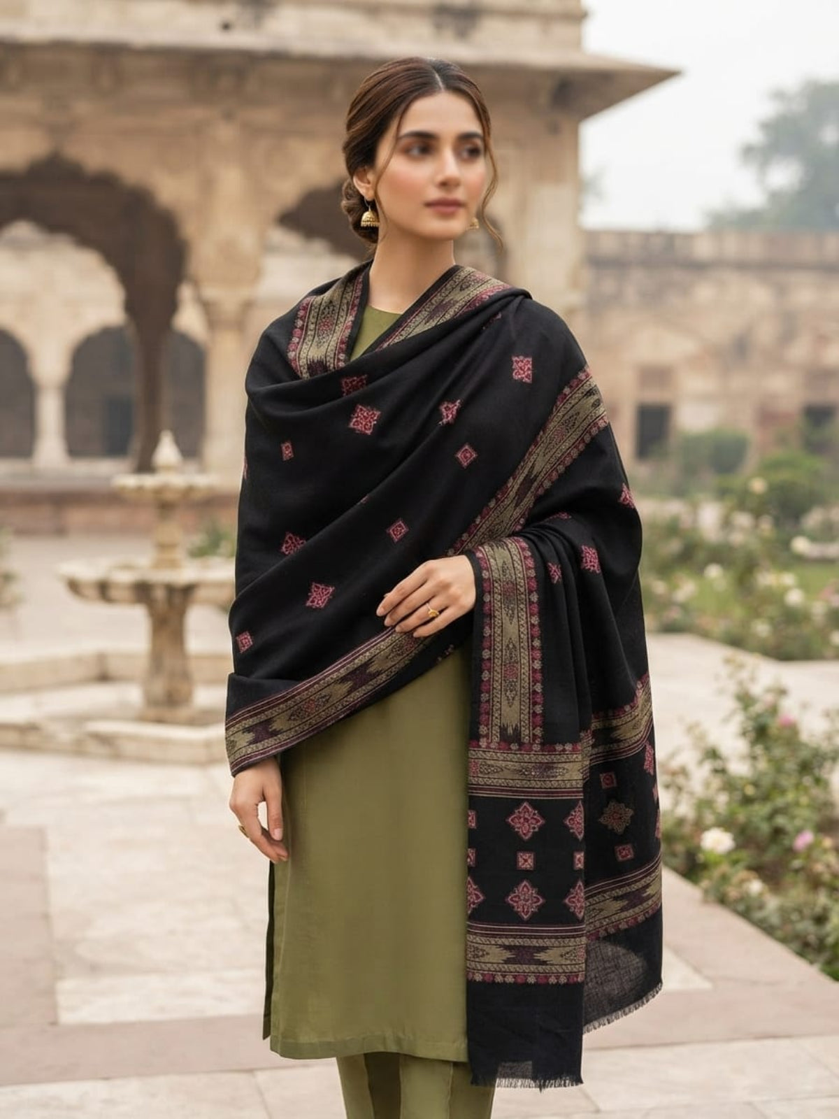 Wahaj Printed Shawl-Black