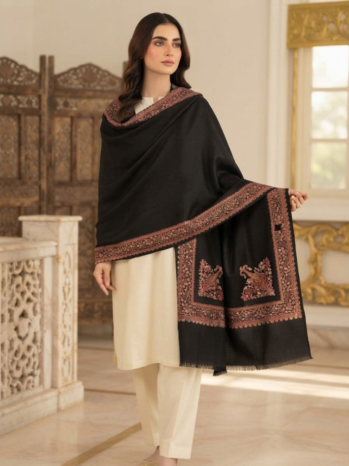 Alaya Handmade Shawl-Black