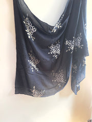 Embroided Floral Hijab NAVY