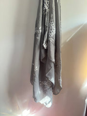 Embroide Floral Hijab GREY